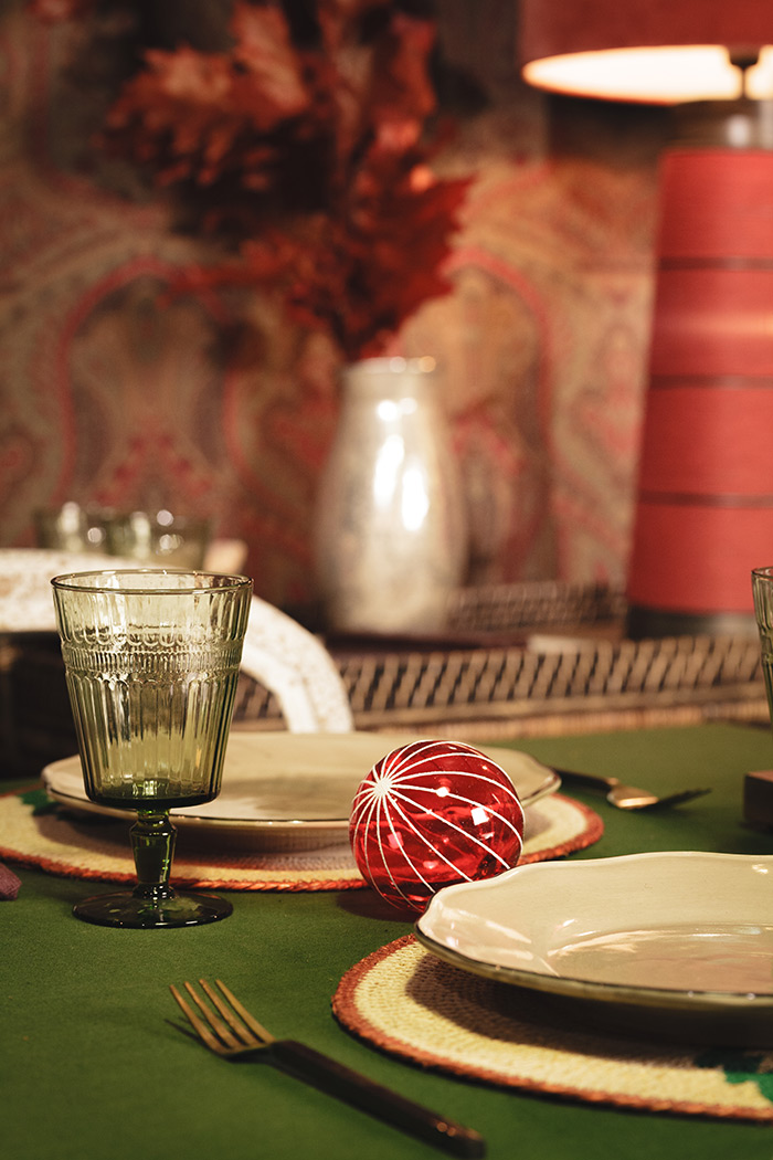  Adorned with the most delicate decoration, tableware and textiles in my catalogue, the Christmas table